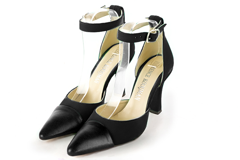 Satin black women's open side shoes, with a strap around the ankle. Tapered toe. Very high spool heels. Front view - Florence KOOIJMAN